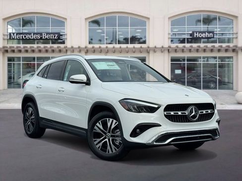 New 2025 Mercedes-Benz GLA 250 4MATIC image 1
