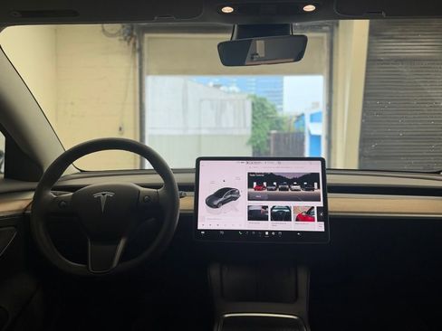 Used 2022 Tesla Model 3 image 7