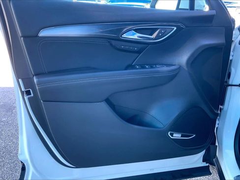 Certified 2025 Buick Envision Preferred image 21