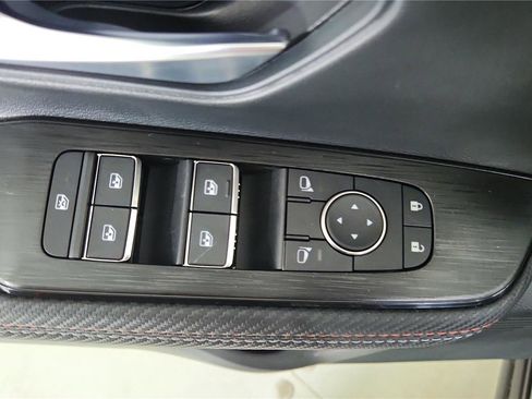 New 2026 Nissan Kicks SR w/ Cold Weather Package image 16