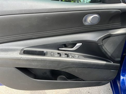 Used 2021 Hyundai Elantra Limited w/ Cargo Package FWD image 19