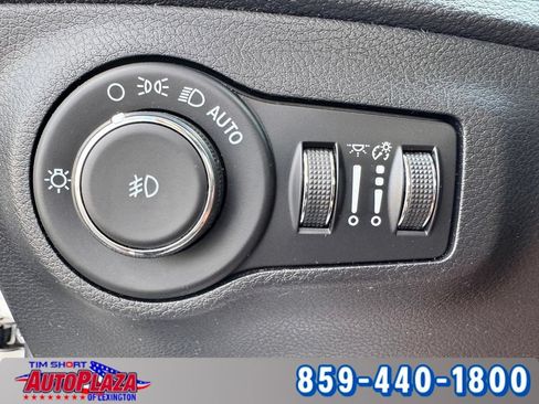 Used 2021 Jeep Compass Latitude FWD image 31