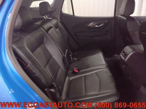 Used 2024 GMC Terrain SLT w/ Infotainment Package II image 15
