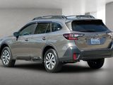 Used 2022 Subaru Outback Premium image 6