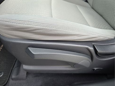Used 2016 Hyundai Santa Fe Sport FWD image 14