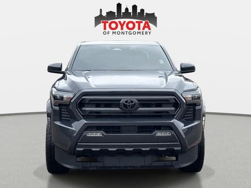 Used 2024 Toyota Tacoma TRD Sport w/ TRD Sport Upgrade Package image 37