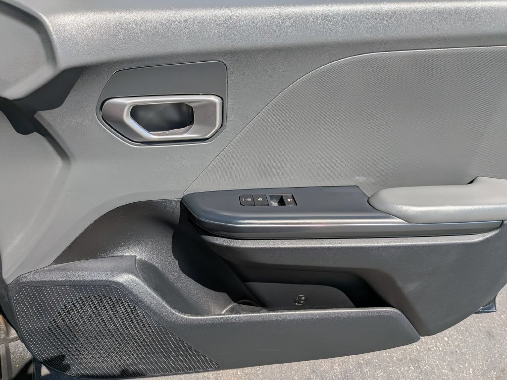 Used 2025 Kia K4 FWD image 32