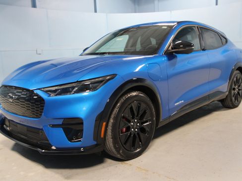 New 2025 Ford Mustang Mach-E Premium w/ Sport Appearance Package image 27