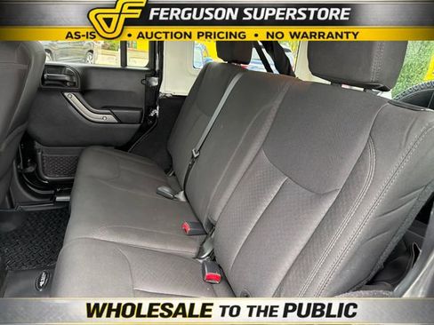 Used 2018 Jeep Wrangler Unlimited Sport S image 19