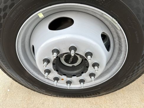 New 2025 Ford F550 4x4 Crew Cab Super Duty image 35