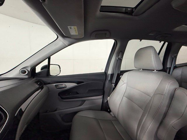Used 2021 Honda Pilot Elite image 16