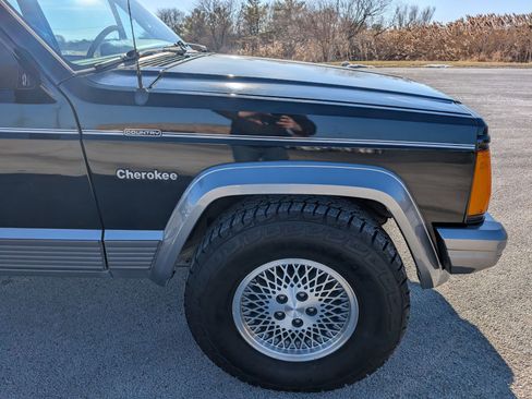 Used 1993 Jeep Cherokee Country image 48