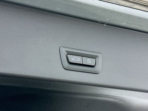 Used 2025 BMW X3 xDrive30i image 32