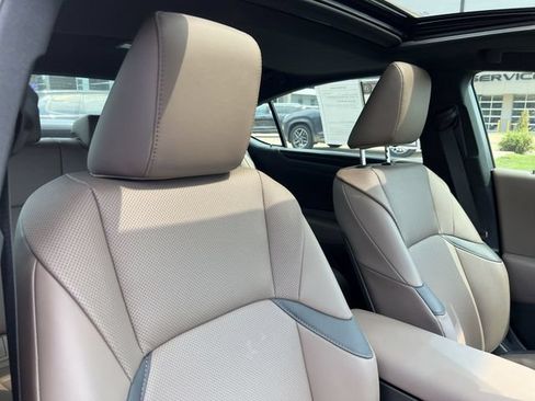 Certified 2025 Lexus ES 350 w/ Premium Package FWD image 23
