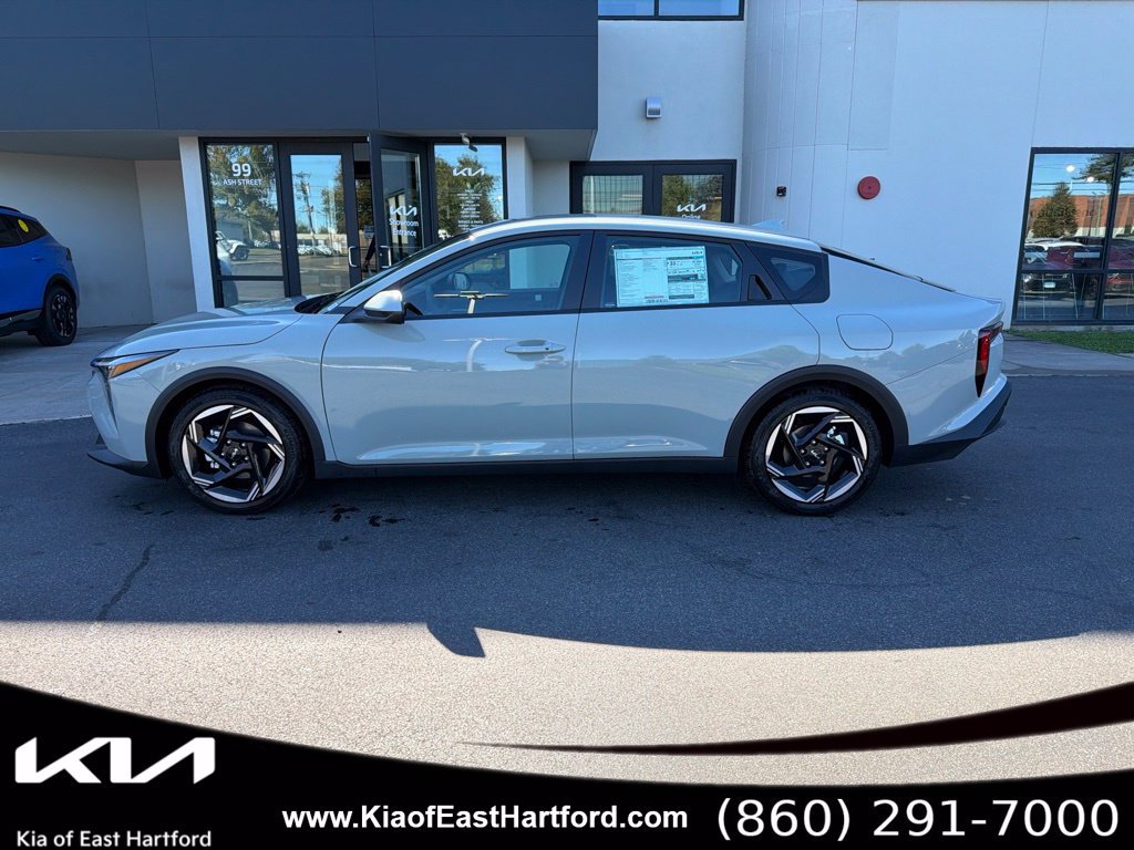 New 2026 Kia K4 EX FWD image 2