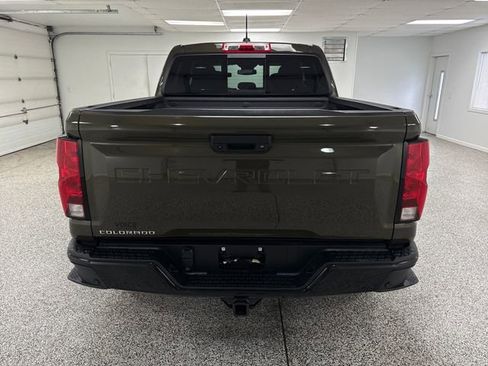 Used 2023 Chevrolet Colorado Trail Boss w/ Technology Package image 32