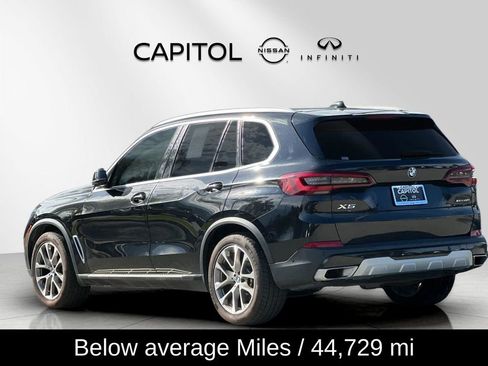 Used 2023 BMW X5 xDrive40i w/ Premium Package image 3