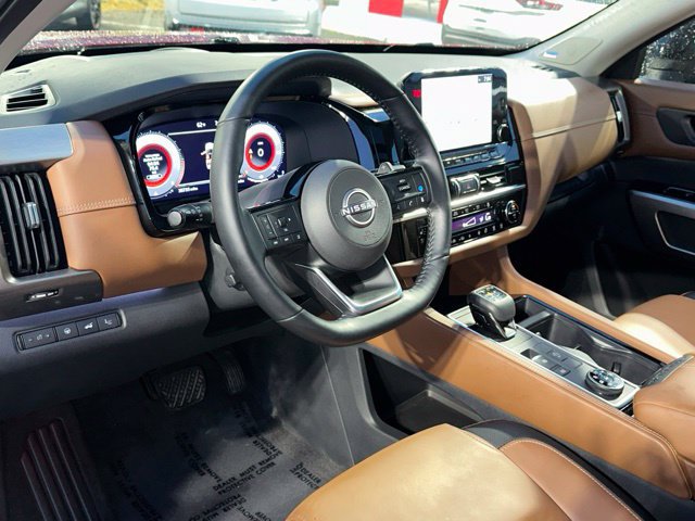 Used 2023 Nissan Pathfinder Platinum AWD/4WD image 27