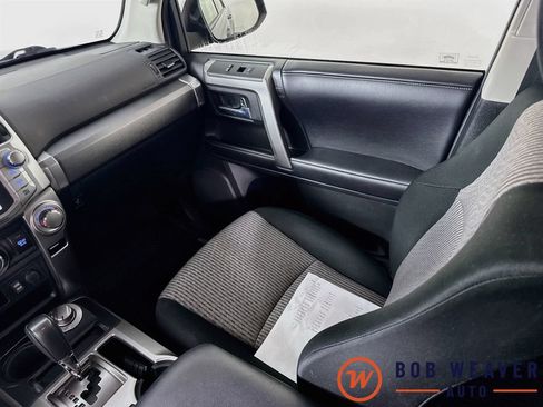 Used 2018 Toyota 4Runner SR5 AWD/4WD image 26