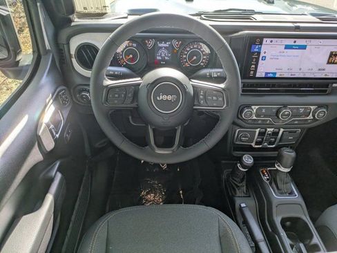 New 2025 Jeep Gladiator Sport image 14