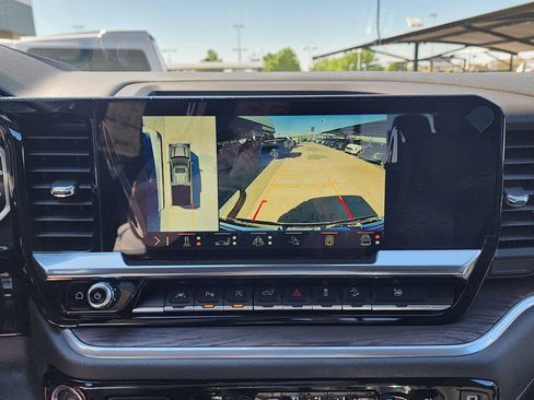 New 2026 GMC Sierra 1500 SLT image 28