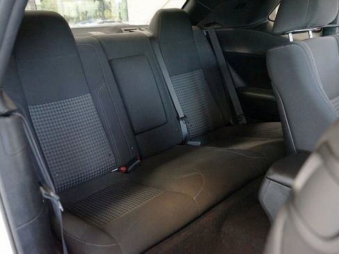 Used 2019 Dodge Challenger SXT image 11