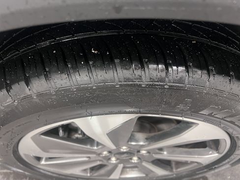 Used 2024 Ford Escape Platinum image 10