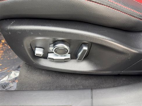 Used 2020 Jaguar F-PACE Checkered Flag image 31