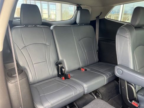 Used 2018 Buick Enclave Essence w/ Trailering Package image 28