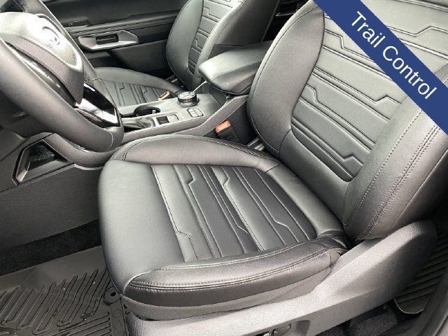 Used 2026 Ford Ranger Lariat w/ FX4 Off-Road Package AWD/4WD image 19