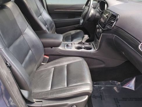 Used 2021 Jeep Grand Cherokee Limited AWD/4WD image 32