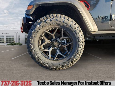 New 2025 Jeep Gladiator Sport w/ Premium Package image 14