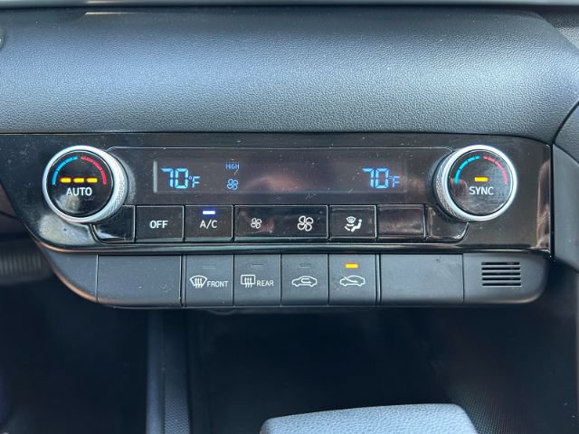 Used 2021 Hyundai Elantra SEL FWD image 22