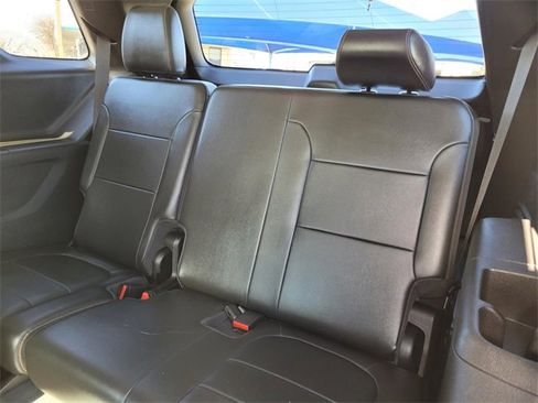 Used 2021 Chevrolet Traverse RS image 5