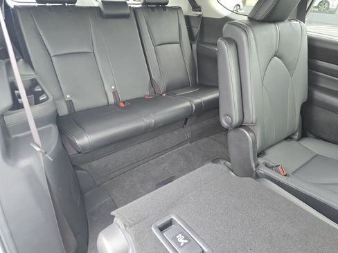 Used 2024 Toyota Grand Highlander AWD Hybrid image 18