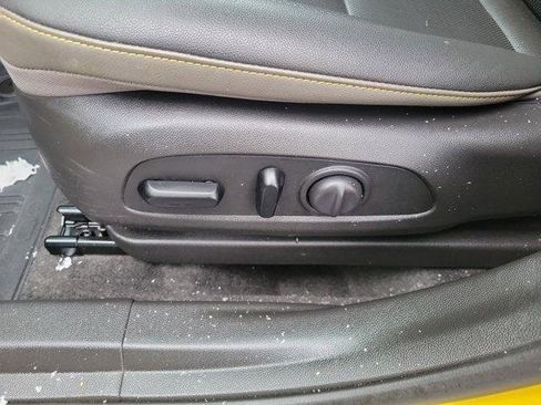 Used 2025 Chevrolet Trax ACTIV w/ Driver Confidence Package image 17