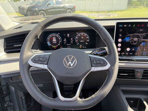 New 2026 Volkswagen Tiguan SE AWD/4WD image 27