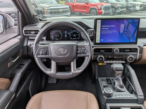 Certified 2025 Toyota 4Runner Limited AWD/4WD image 28