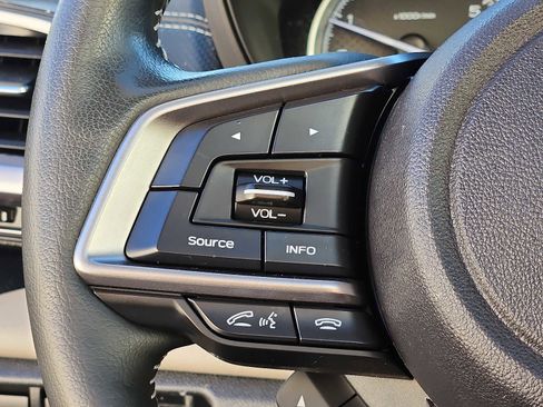 Used 2022 Subaru Forester Limited image 21