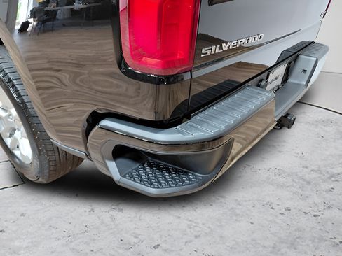 Used 2025 Chevrolet Silverado 1500 RST AWD/4WD image 26