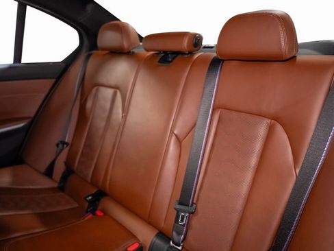 Used 2022 BMW M3 Competition w/ Executive Package image 40