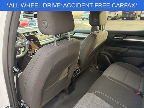 Used 2025 GMC Terrain Elevation image 21