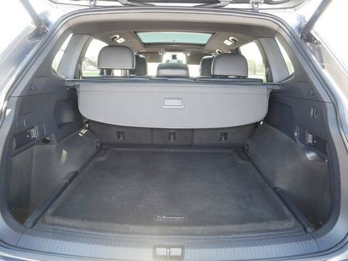 Certified 2023 Volkswagen Tiguan SEL R-Line AWD/4WD image 17
