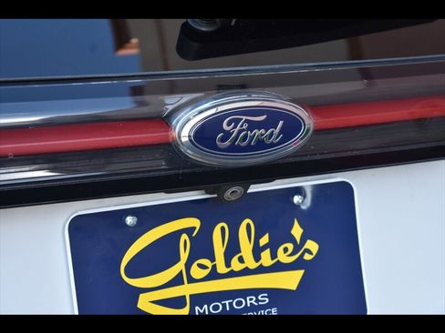 Used 2016 Ford Edge SEL image 49