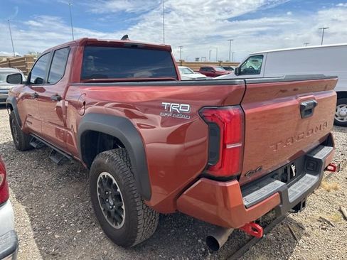 Used 2025 Toyota Tacoma TRD Off-Road image 3