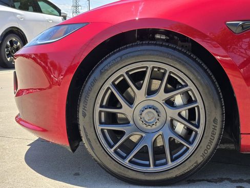 Used 2025 Tesla Model 3 Long Range AWD/4WD image 14