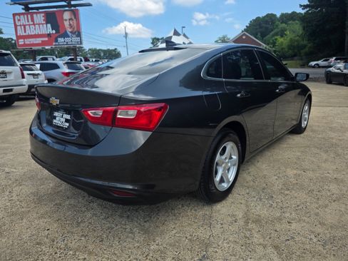 Used 2018 Chevrolet Malibu LS w/ LPO, Convenience Package 1 FWD image 5