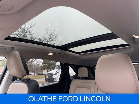 Certified 2021 Ford Escape Titanium image 27