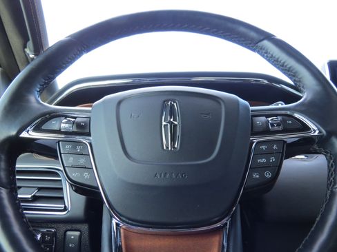 Used 2024 Lincoln Navigator Black Label image 21