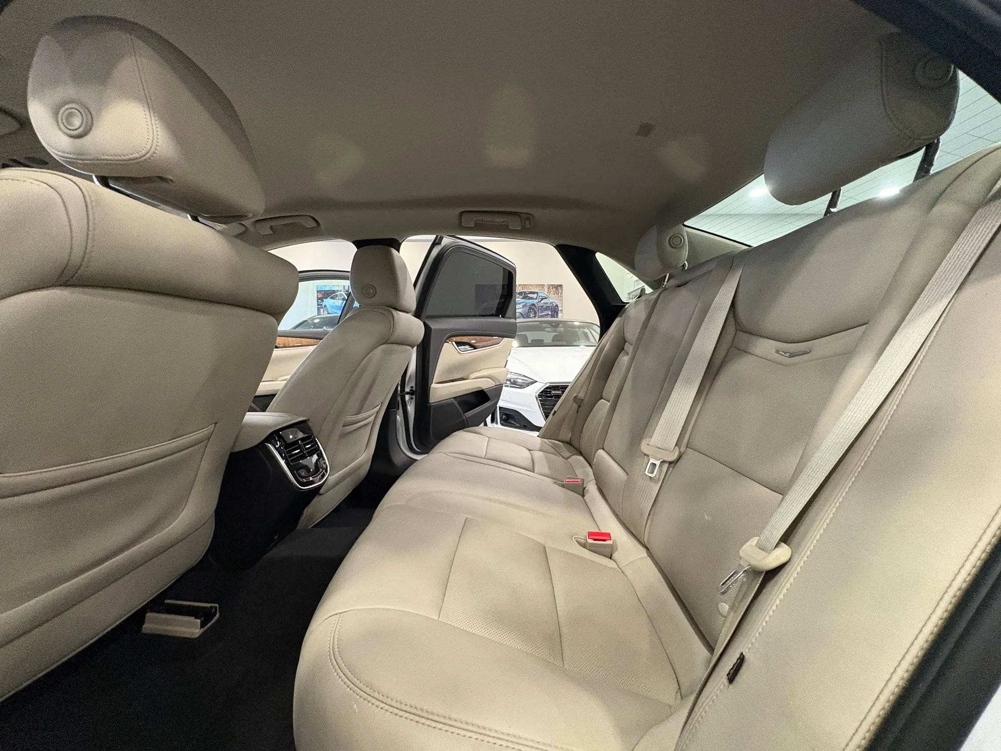 Used 2018 Cadillac XTS Luxury w/ Driver Awareness Package FWD image 15